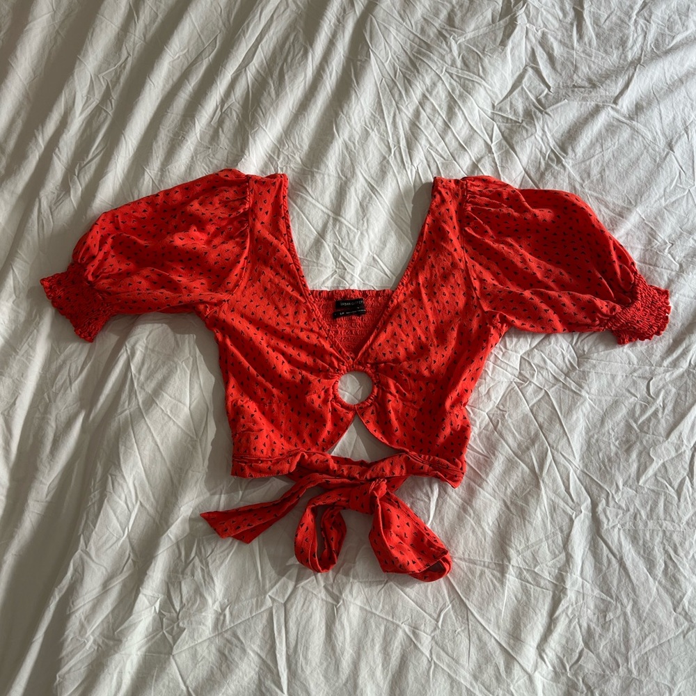 urban outfitters crop top